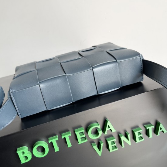 Bottega Veneta Cassette