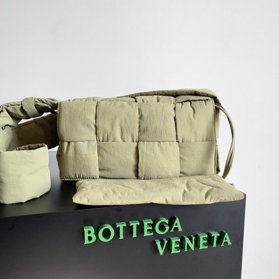 Bottega Veneta Cassette