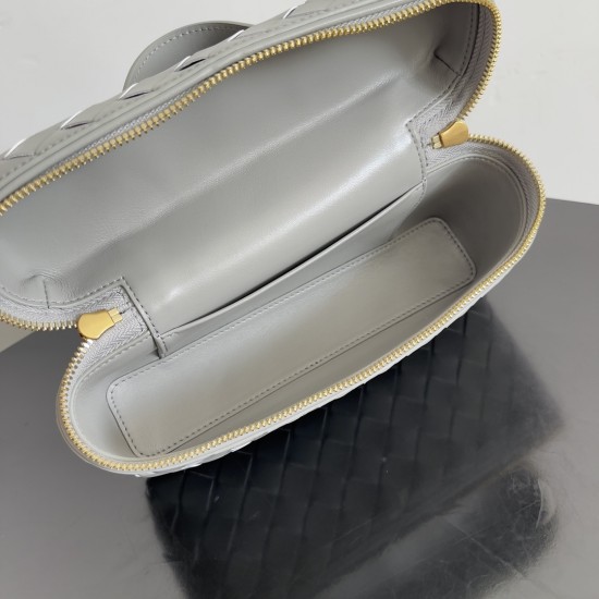 Bottega Veneta Bang Bang