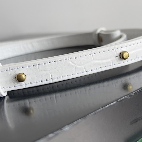 Bottega Veneta Mini Cabat