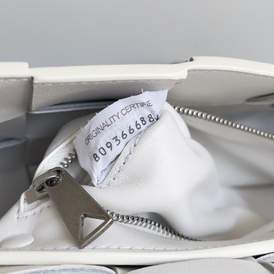 Bottega Veneta Cassette