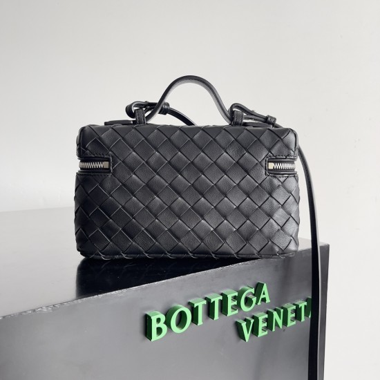 Bottega Veneta Bang Bang