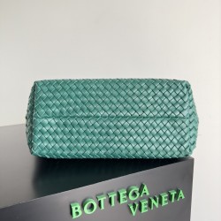 Bottega Veneta Medium Cabat