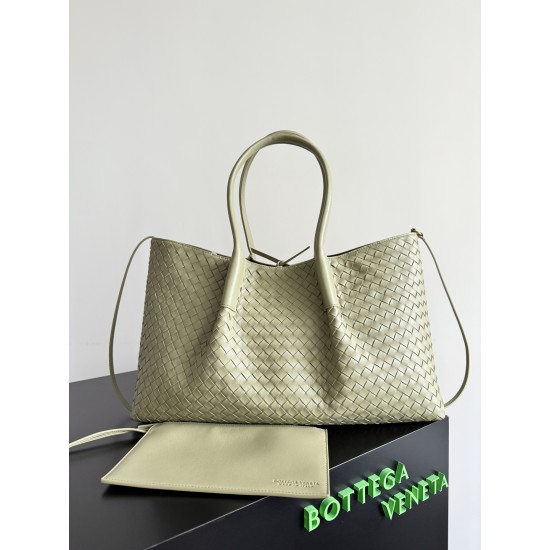 Bottega Veneta Pinacoteca