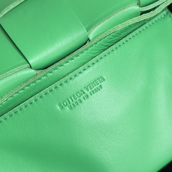 Bottega Veneta Cassette