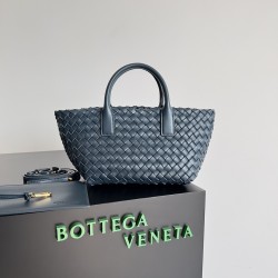 Bottega Veneta Mini Cabat