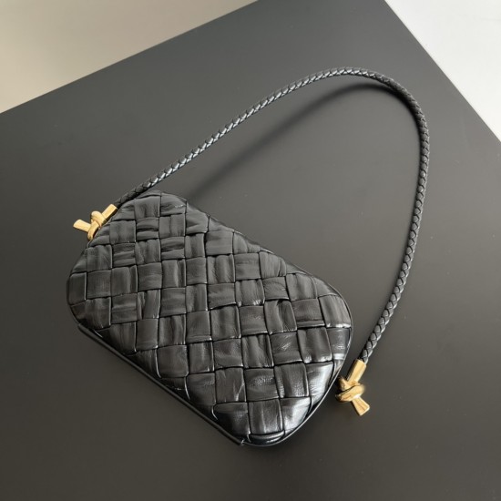 BottegaVeneta Knot On Strap Dinner Package Size: 20.5*6*12.5CM