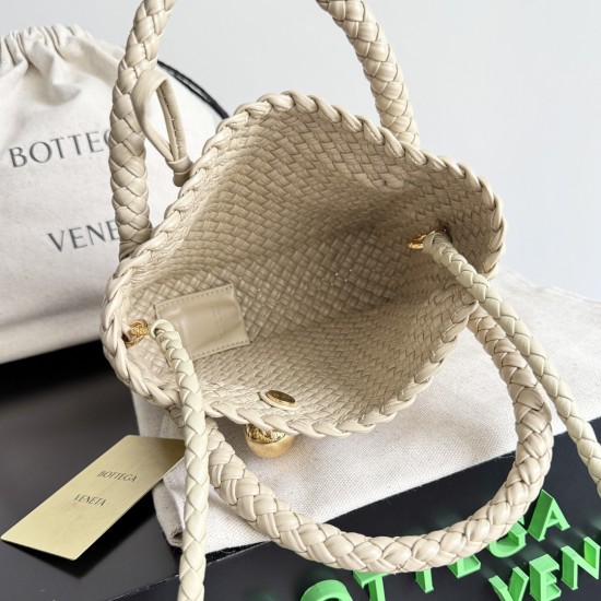 Bottega Veneta Small Tosca