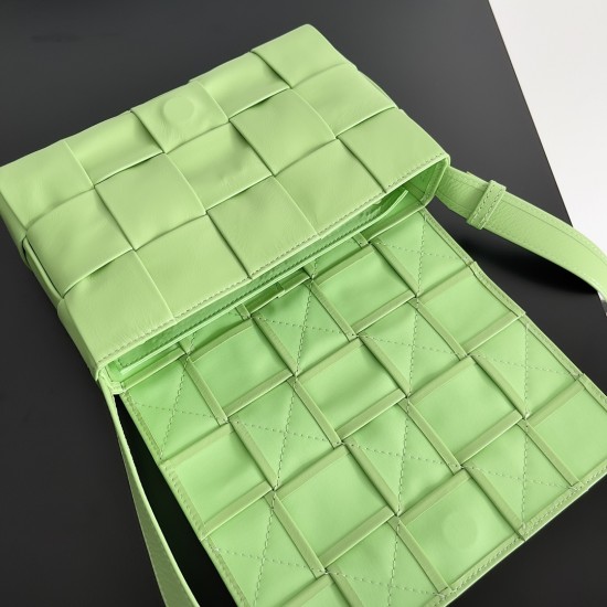 Bottega Veneta Cassette