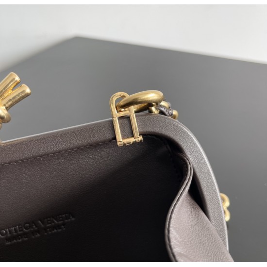 Bottega Veneta Knot Chain