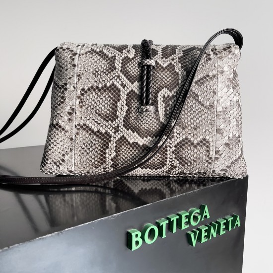 Bottega Veneta Liberta