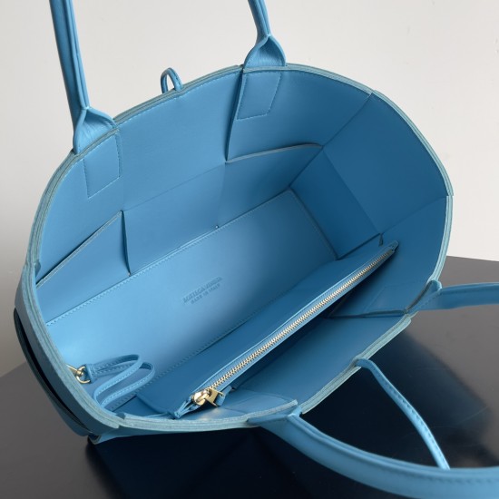 Bottega Veneta Arco Tote Size：30*20*11.5cm