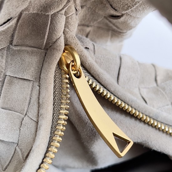 Bottega Veneta Classic Jodie