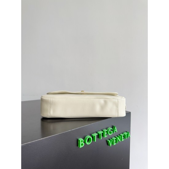 Bottega Veneta Madison
