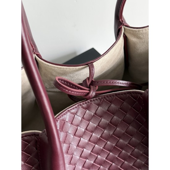 Bottega Veneta Pinacoteca