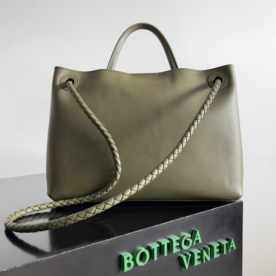 Bottega Veneta Medium Andiamo