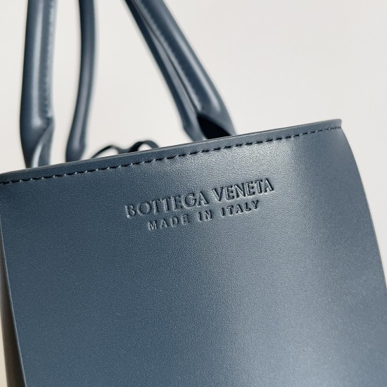 Bottega Veneta Arco Tote Bag