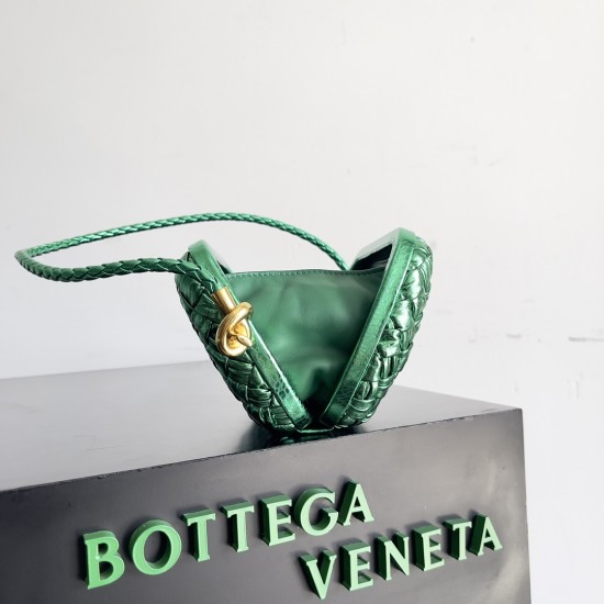 BottegaVeneta Knot Dinner bag