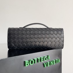 Bottega Veneta Andiamo Clutch Bottega Veneta Andiamo Clutch