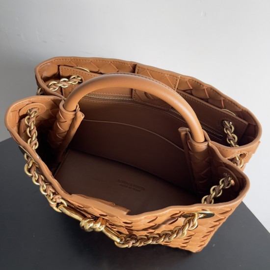 Bottega Veneta Small Andiamo Chain