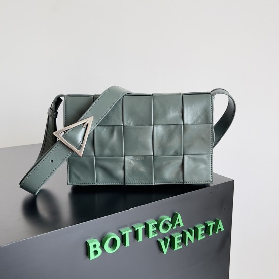 Bottega Veneta Cassette