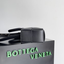 Bottega Veneta Arco Tote Bag