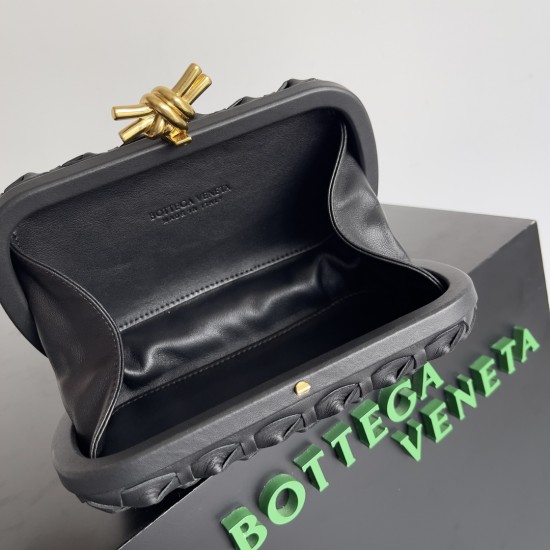 BottegaVeneta Knot Dinner bag