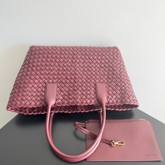 Bottega Veneta Medium Cabat