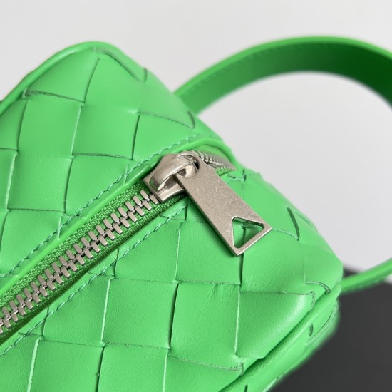 Bottega Veneta Intrecciato Travel Pouch