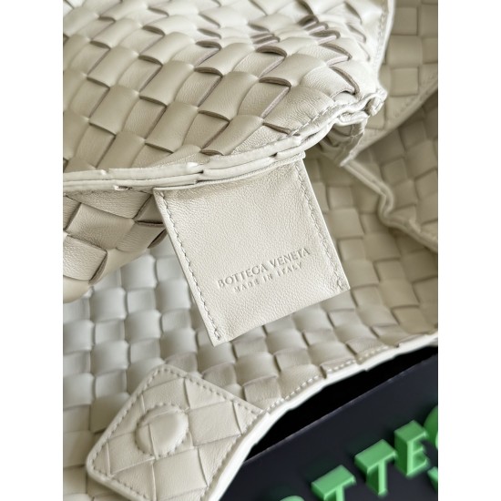 Bottega Veneta Campana