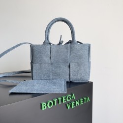 Bottega Veneta Arco Tote
