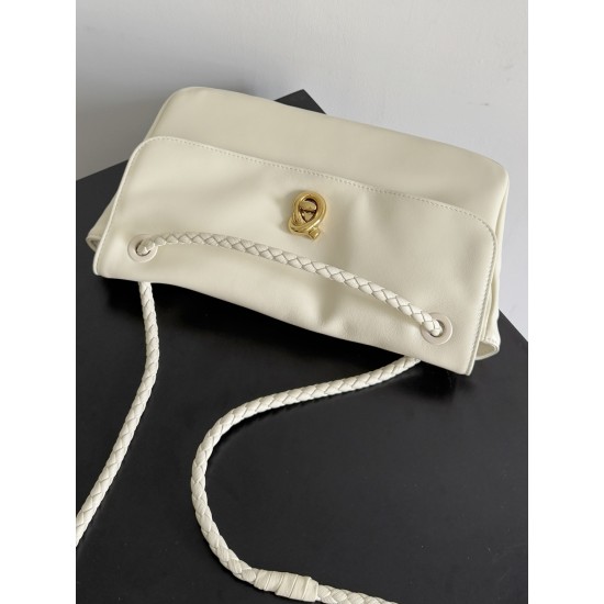 Bottega Veneta Madison
