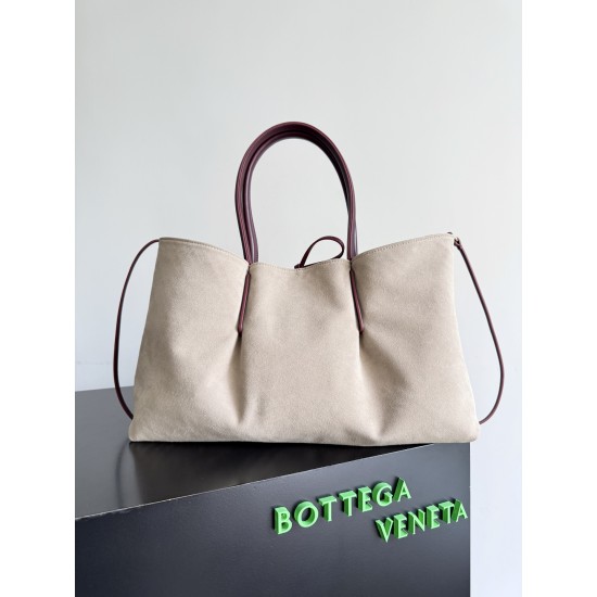 Bottega Veneta Pinacoteca