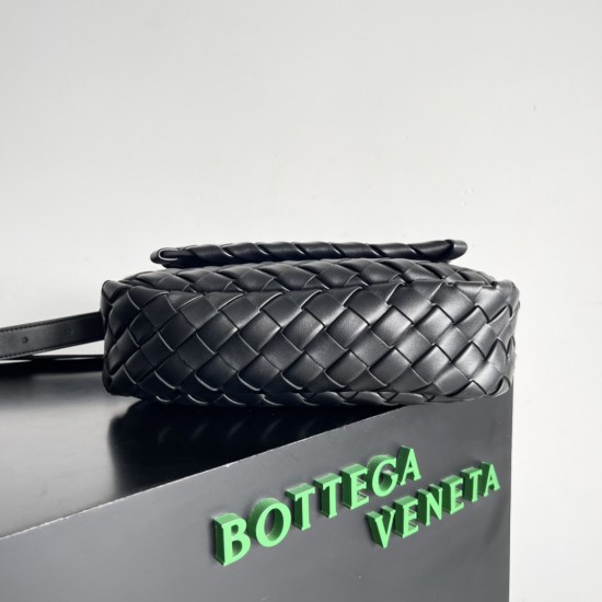Bottega Veneta Cobble Bag