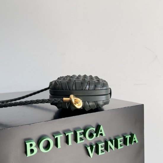 BottegaVeneta Knot Dinner bag
