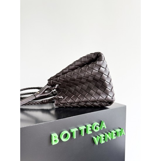 Bottega Veneta Medium Parachute