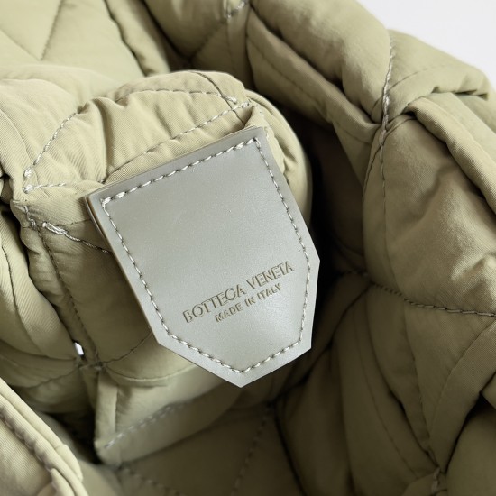 Bottega Veneta Cassette