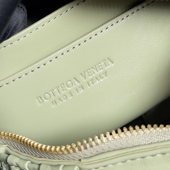 Bottega Veneta Cassette