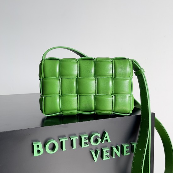 Bottega Veneta Cassette Bottega Veneta Cassette