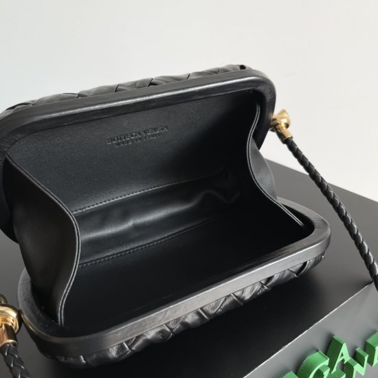 BottegaVeneta Knot On Strap Dinner Package Size: 20.5*6*12.5CM