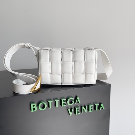 Bottega Veneta Cassette Bottega Veneta Cassette