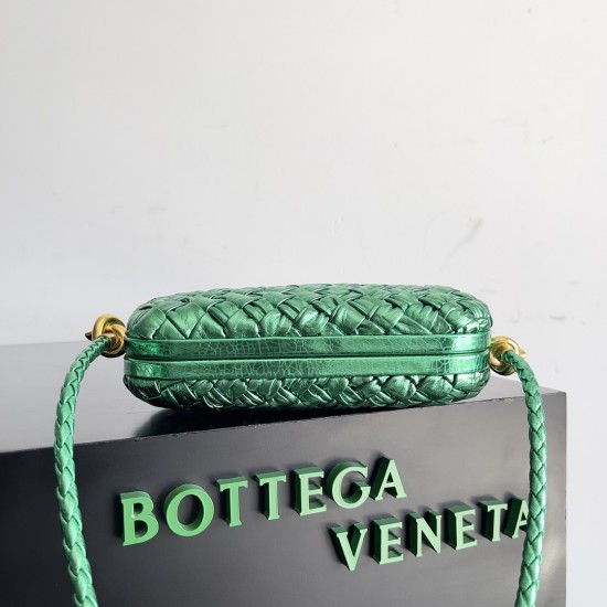 BottegaVeneta Knot Dinner bag
