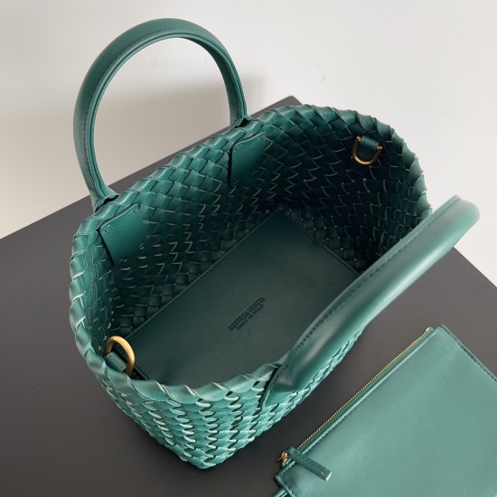 Bottega Veneta Mini Cabat