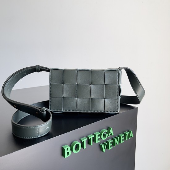 Bottega Veneta Cassette