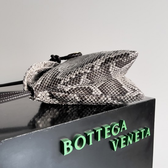 Bottega Veneta Liberta