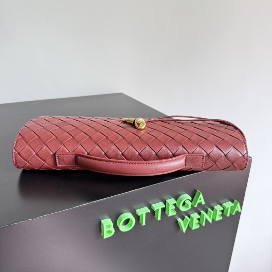 Bottega Veneta Andiamo Clutch