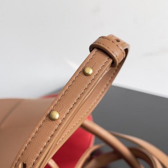 Bottega Veneta Arco Tote