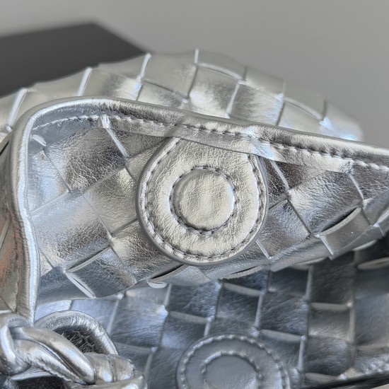 Bottega Veneta Baby Sardine