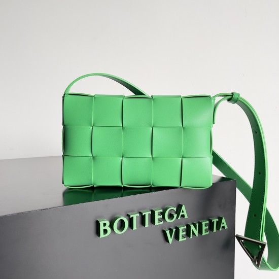 Bottega Veneta Cassette