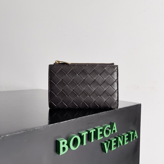 Bottega Veneta Intrecciato Medium Bi-Fold Wallet